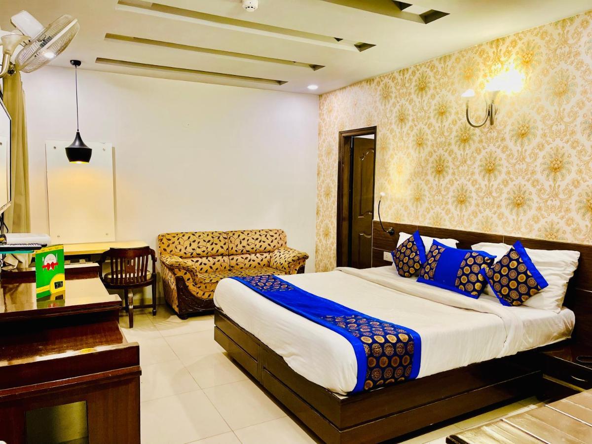 Hotel Queens Tower Amritsar Eksteriør bilde