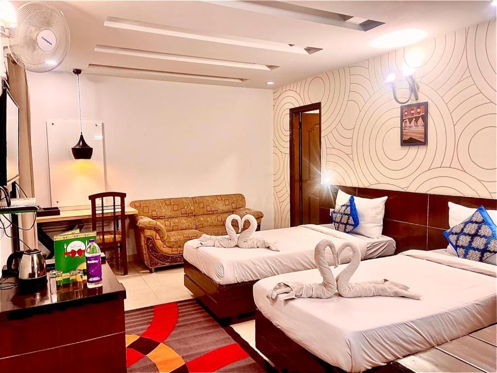 Hotel Queens Tower Amritsar Eksteriør bilde