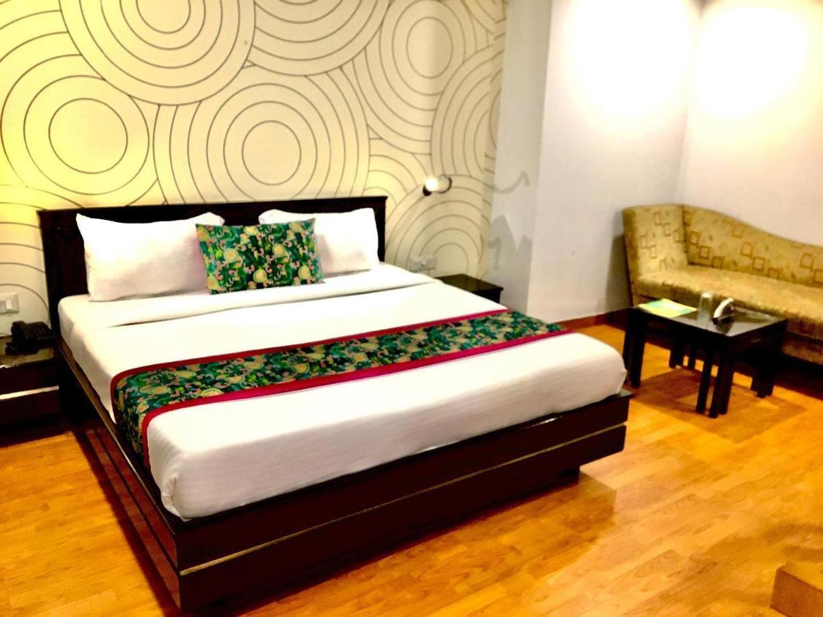 Hotel Queens Tower Amritsar Eksteriør bilde