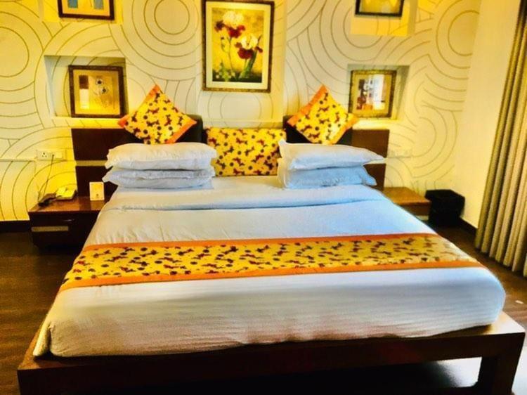 Hotel Queens Tower Amritsar Eksteriør bilde
