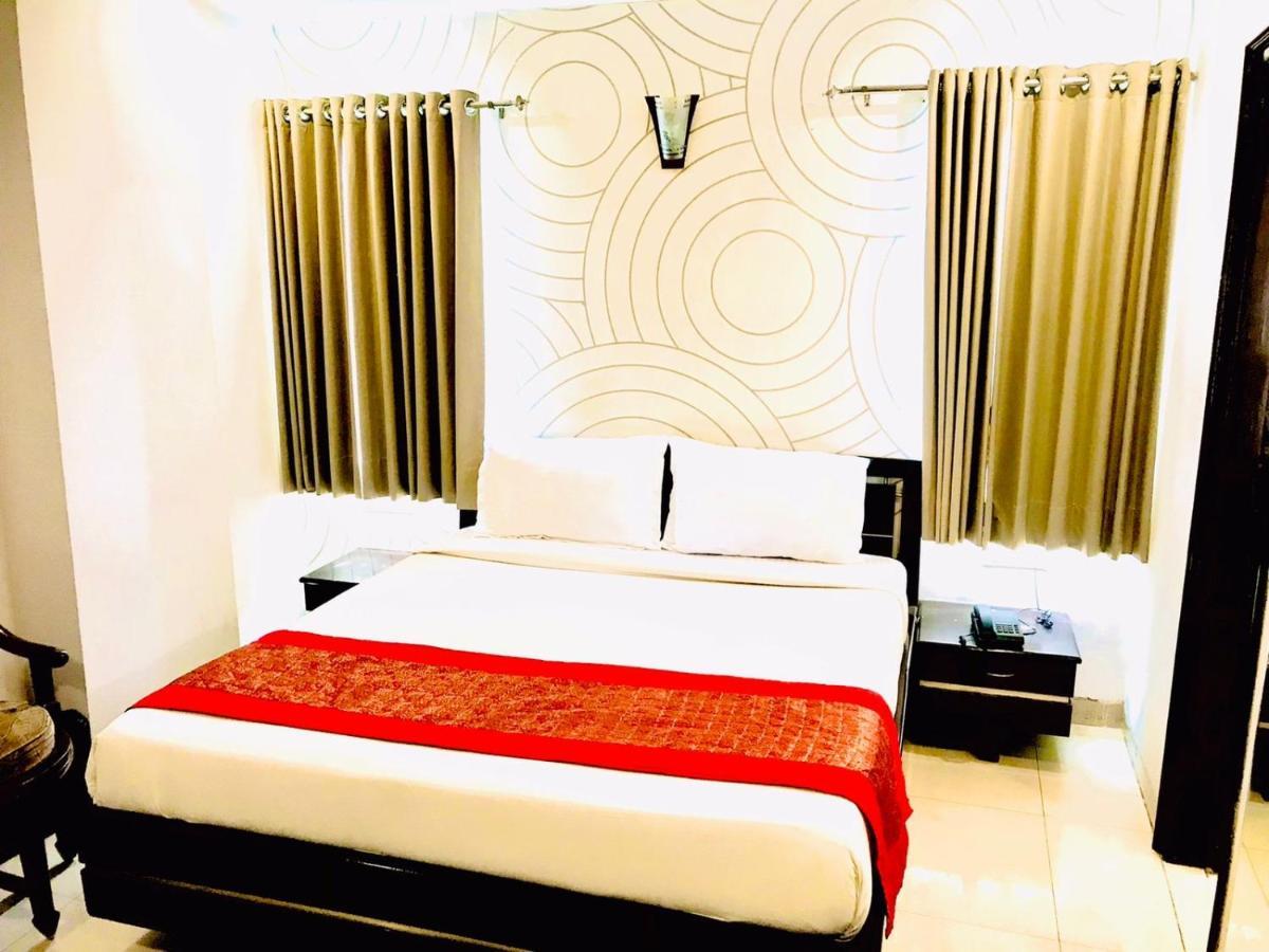Hotel Queens Tower Amritsar Eksteriør bilde