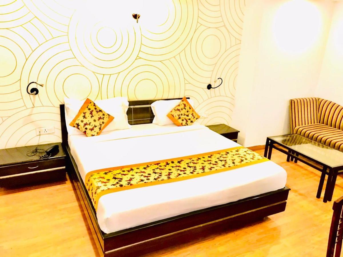 Hotel Queens Tower Amritsar Eksteriør bilde