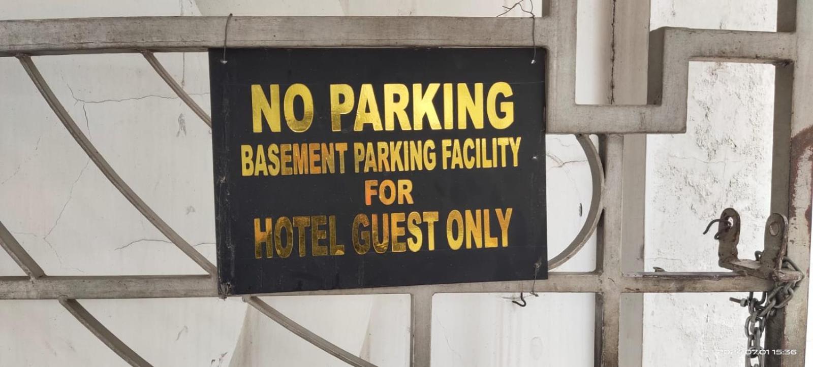 Hotel Queens Tower Amritsar Eksteriør bilde