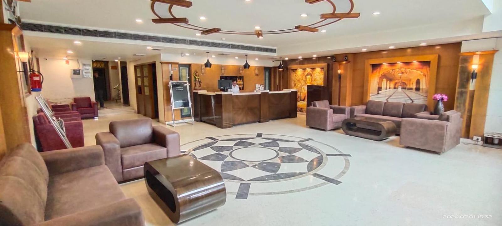 Hotel Queens Tower Amritsar Eksteriør bilde